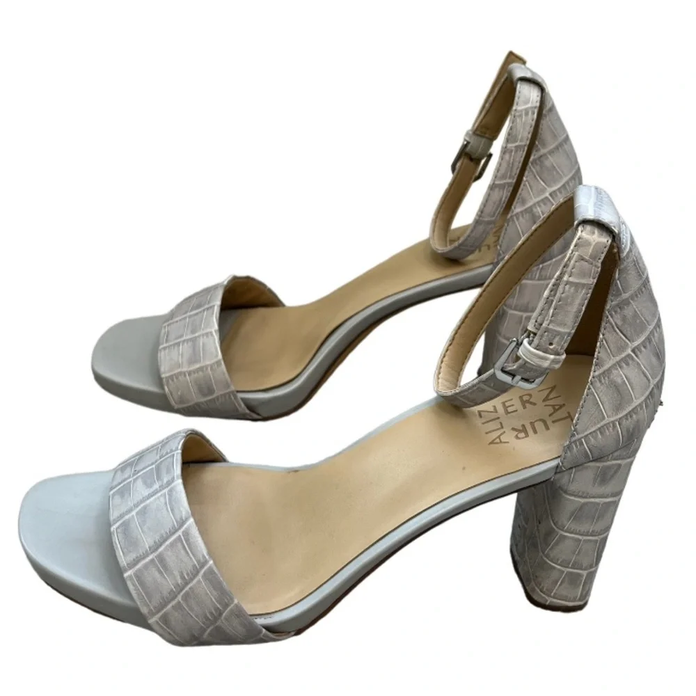 Naturalizer Joy Icy Gray Croc Embossed Leather Ankle Strap Block Heels Size 9.5W